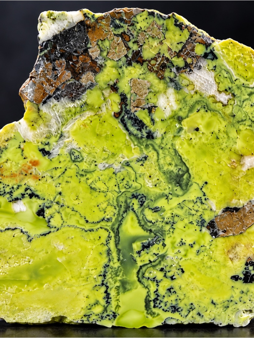 Serpentine and pyrite